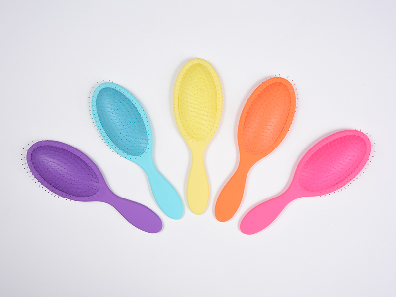 Escova desembaraçadora de silicone para massagem na cabeça