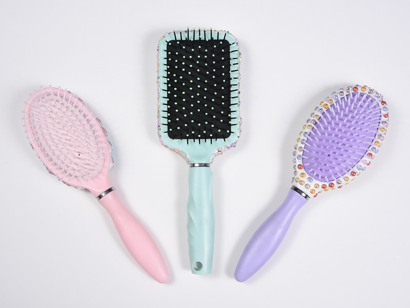 Escova de cabelo oval para desembaraçar jóias Bling