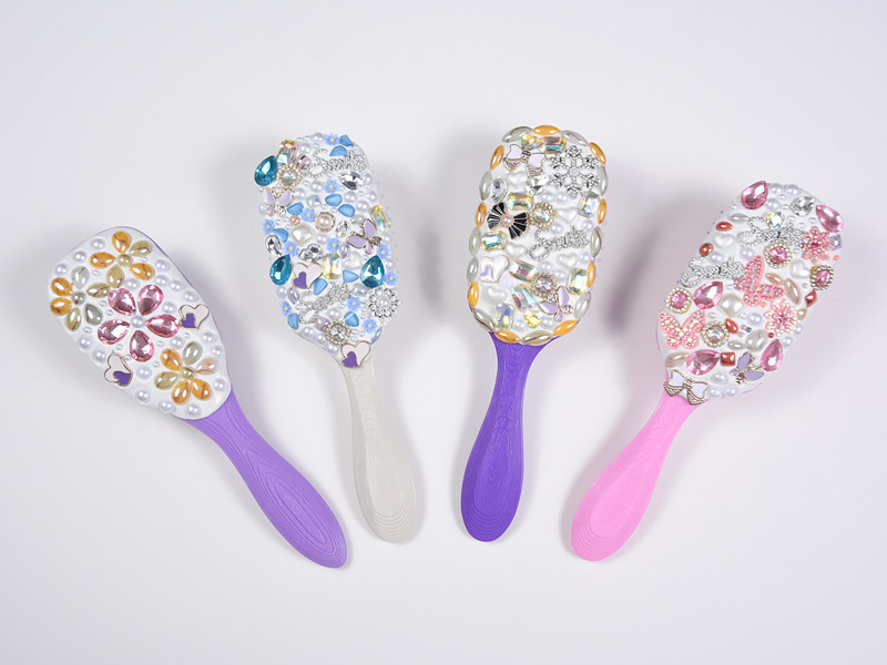 Escova de cabelo oval para desembaraçar jóias Bling