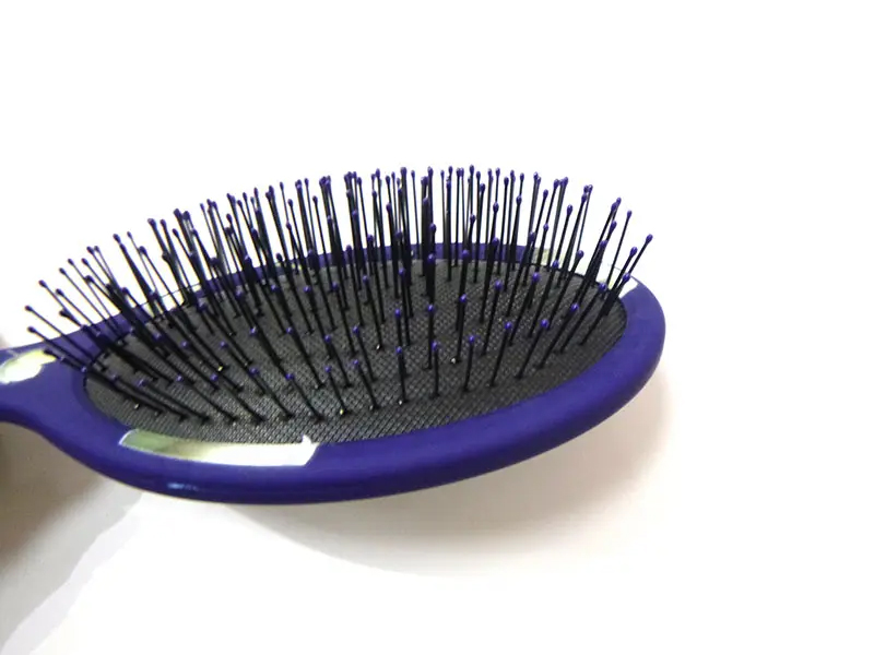 Escova plástica para extensões de cabelo para desembaraçar