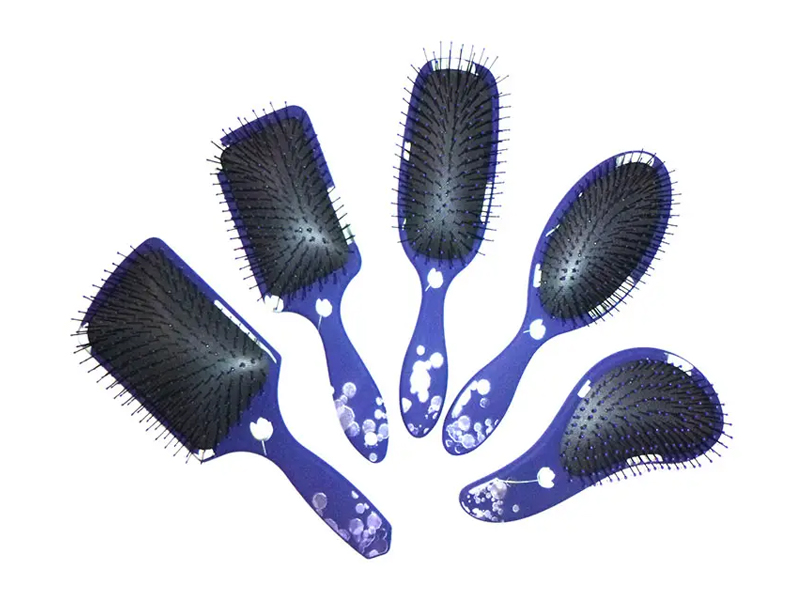 Escova plástica para extensões de cabelo para desembaraçar