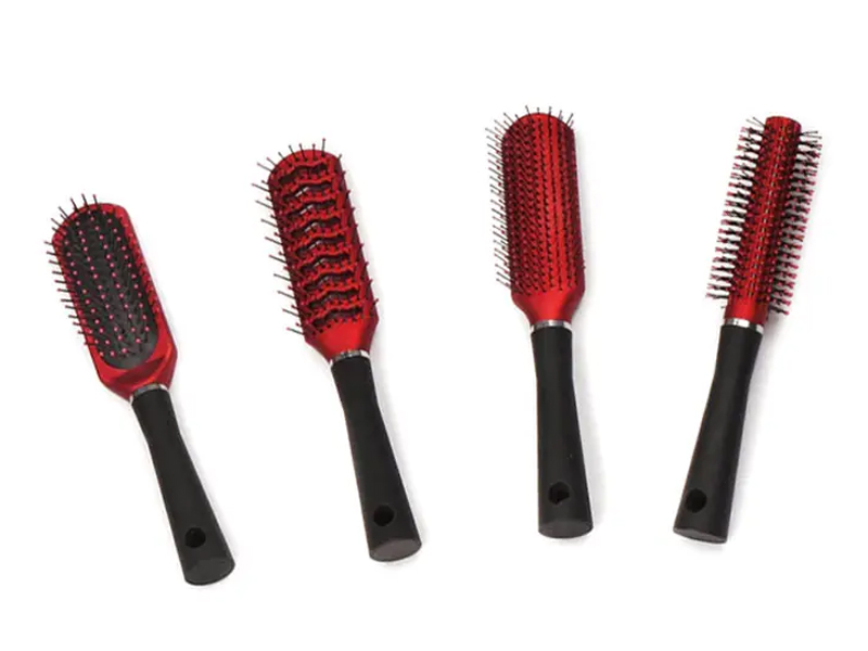 Conjunto de almofada de plástico com revestimento de borracha e escova de cabelo para ventilação