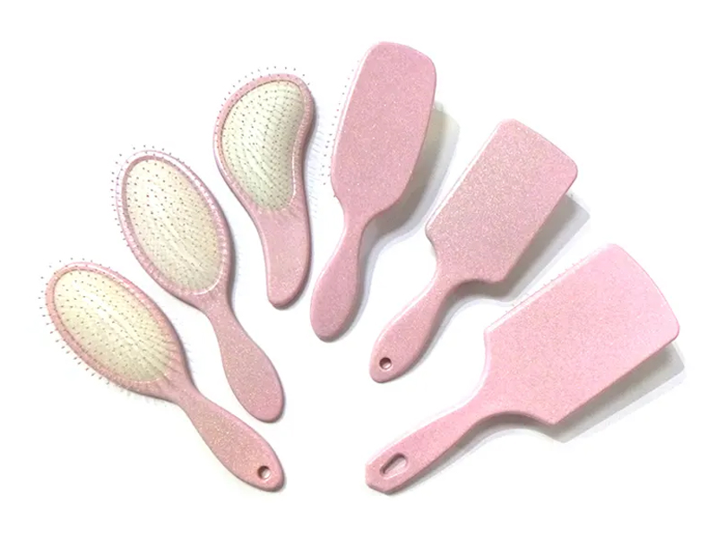 Escova de cabelo rosa para desembaraçar