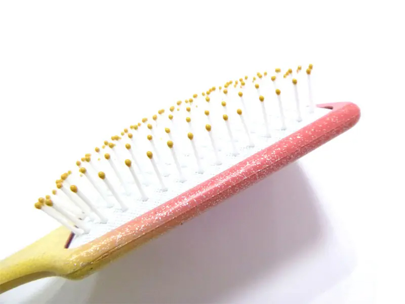 Escova de cabelo com cerdas plásticas alisadora