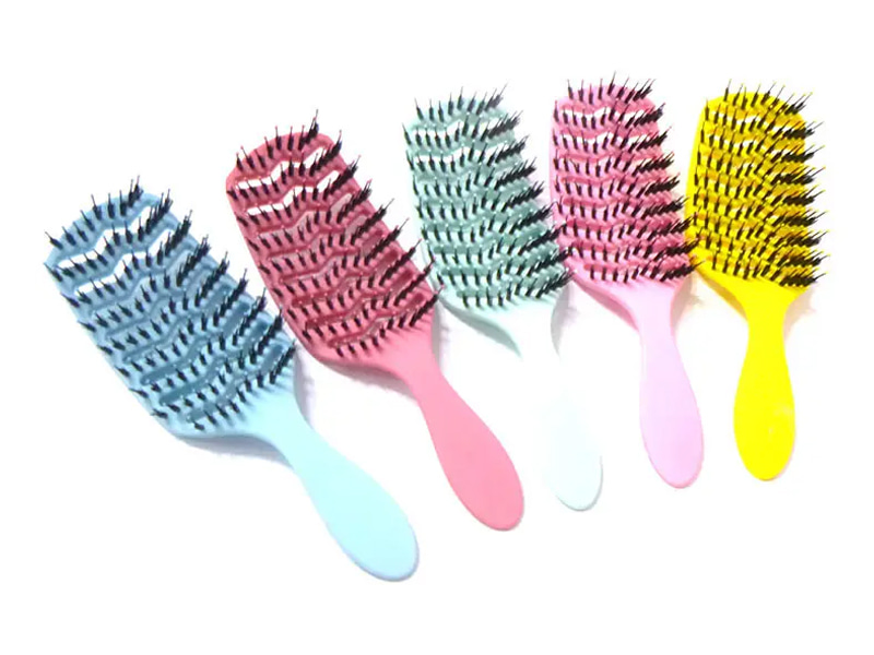 Escova curvada para extensão de cabelo com pá de ventilação
