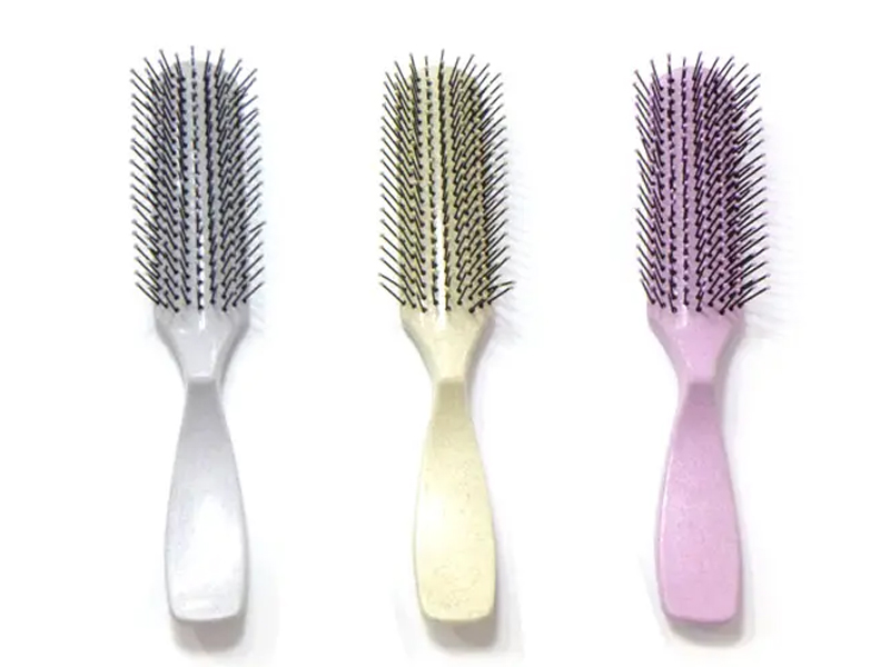 Escova de cabelo desembaraçadora colorida de plástico
