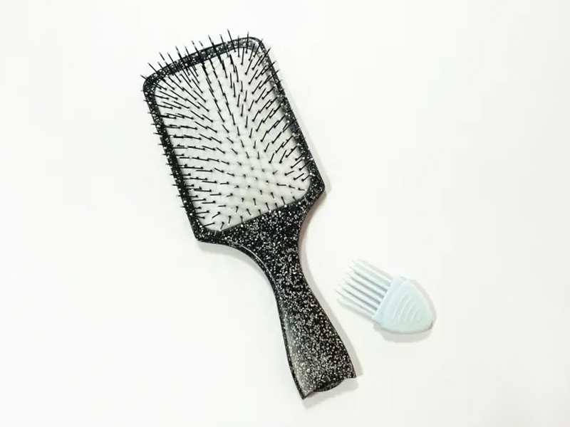 Escova de cabelo com remo de fácil limpeza
