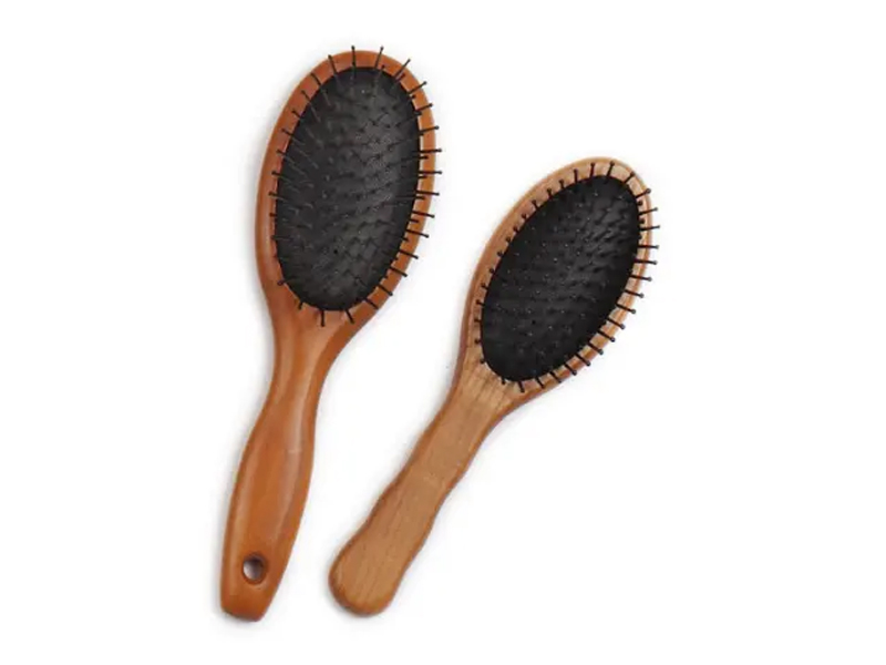 Escova de cabelo com alfinetes de almofada de madeira