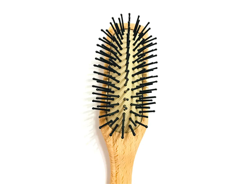 Escova de cabelo com almofada de madeira natural