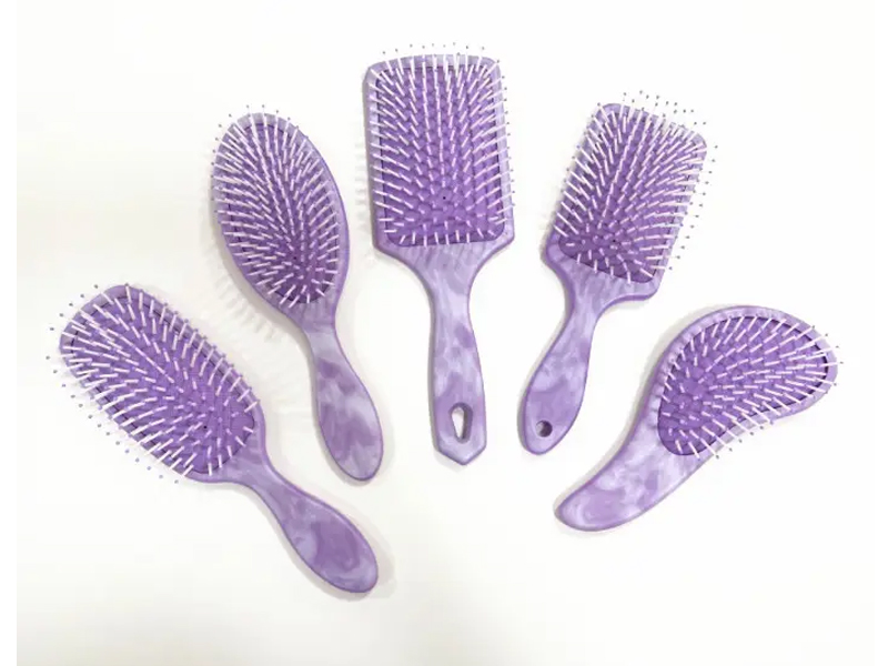 Escova de cabelo oval para desembaraçar