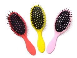 Os pentes de plástico para cabelo podem quebrar o cabelo?